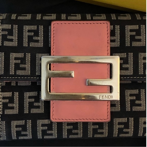 Luxury Items Curated Rare Vintage - Picture 11 of 12